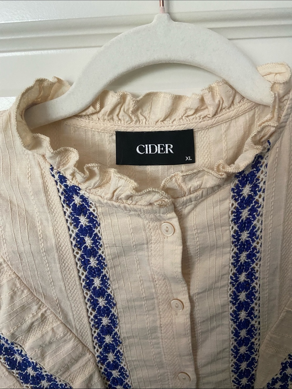 Cider Cotton Stand Collar Crochet Contrasting Binding Short Sleeve Blouse - Picture 9 of 12
